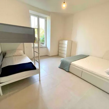 Sea View Recently Renovated Appartamento La Spezia